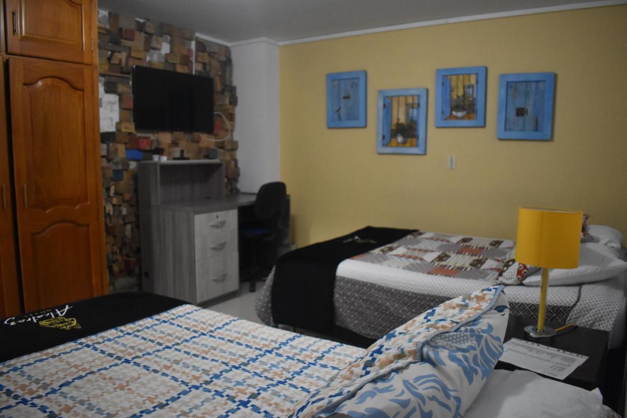 Hotel Alcatraz Yarumal Bilik gambar