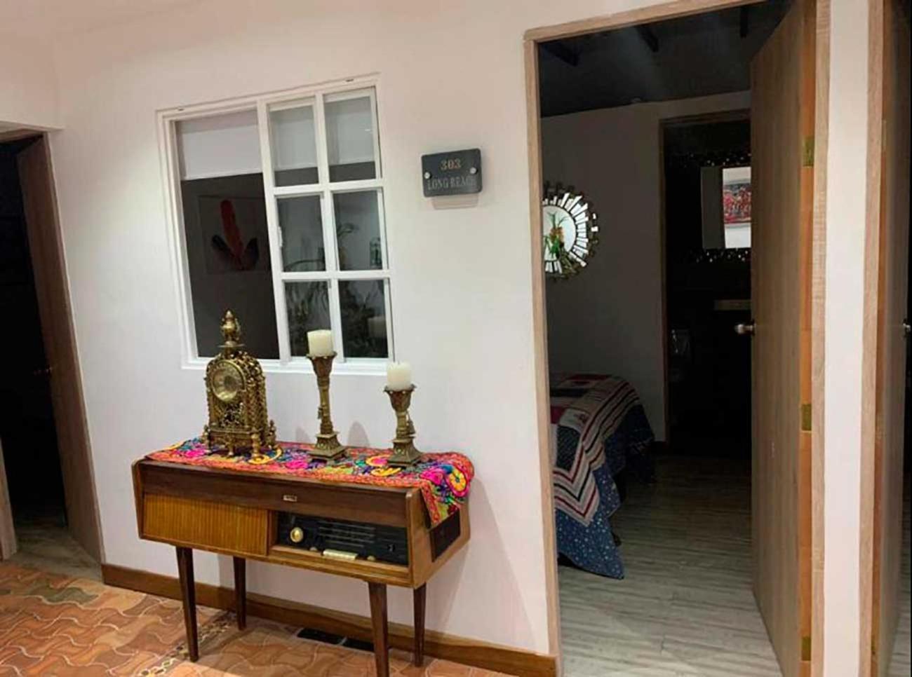 Hotel Alcatraz Yarumal Bilik gambar