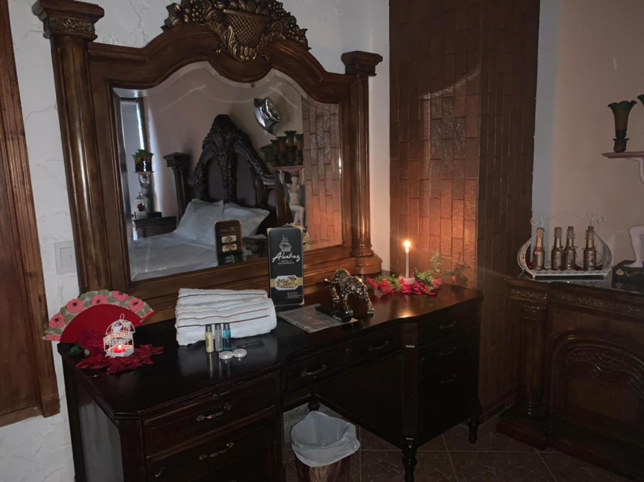 Hotel Alcatraz Yarumal Bilik gambar