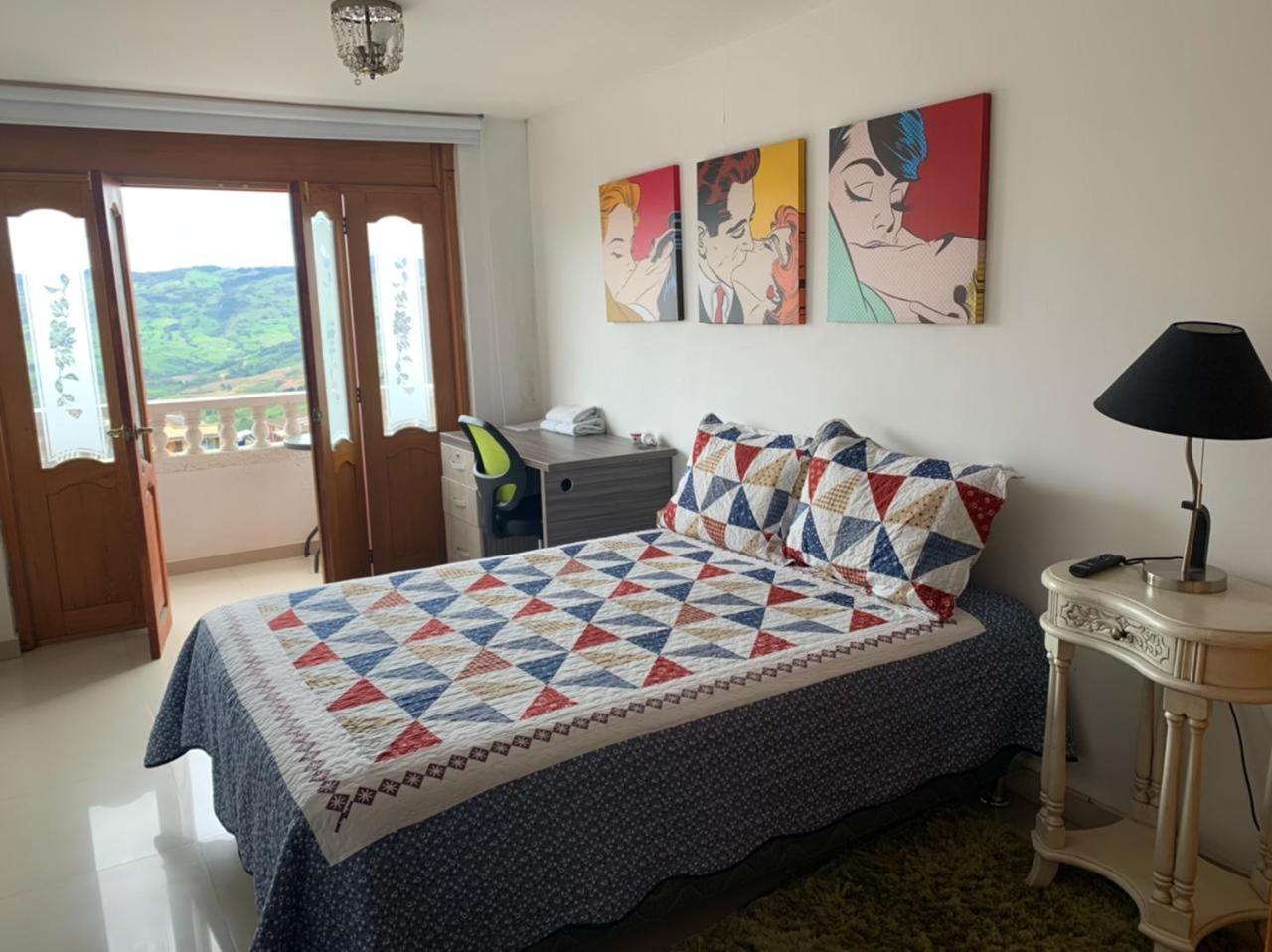 Hotel Alcatraz Yarumal Bilik gambar