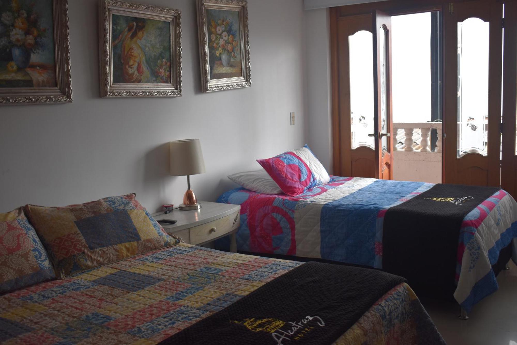Hotel Alcatraz Yarumal Bilik gambar