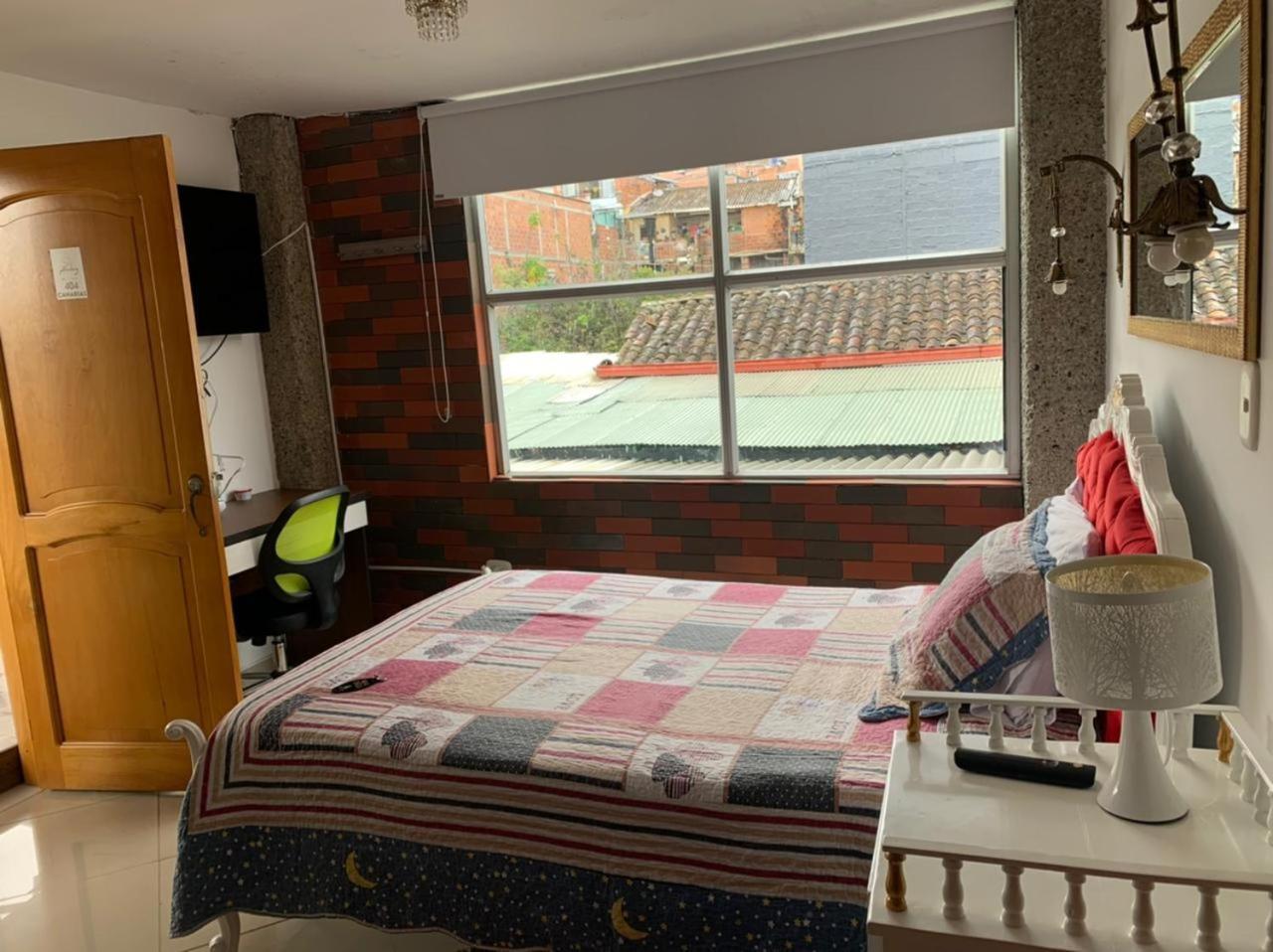 Hotel Alcatraz Yarumal Bilik gambar